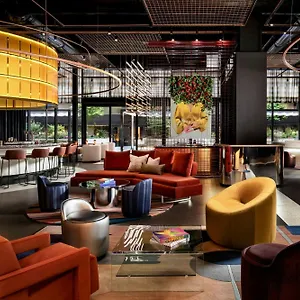 4* Hotel W